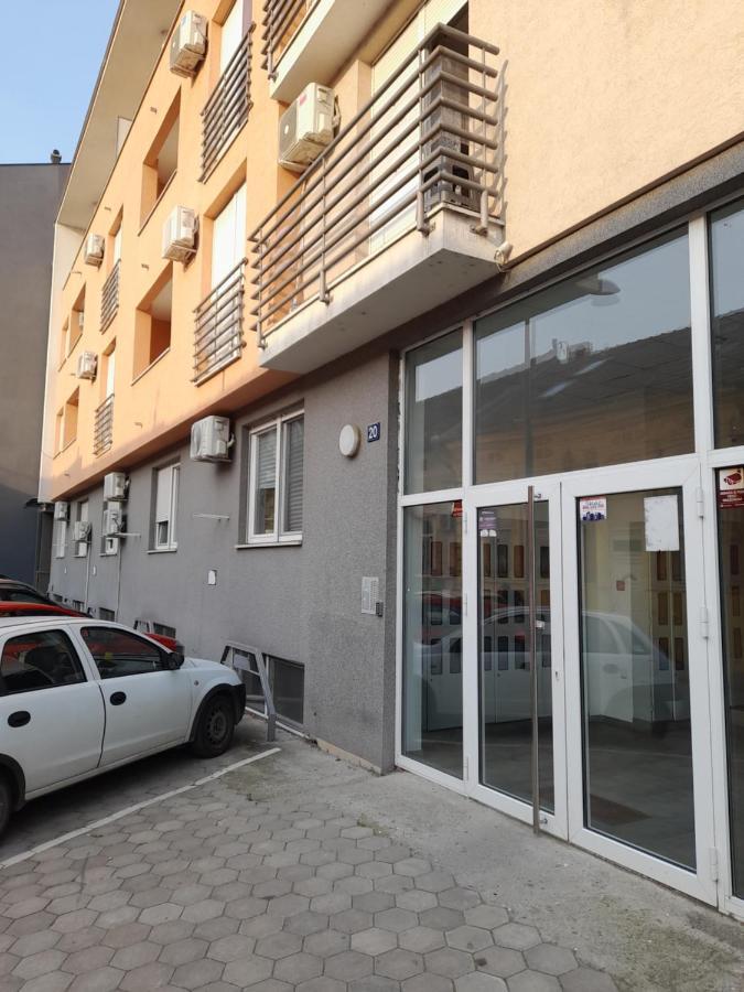 Nikola Ns Apartment Нови Сад Екстериор снимка
